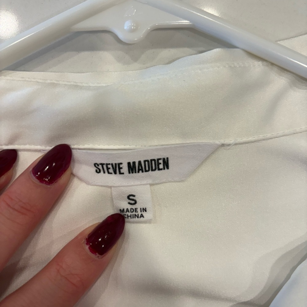Steve Madden White Button Down Cropped Satin Shirt - Picture 3 of 3